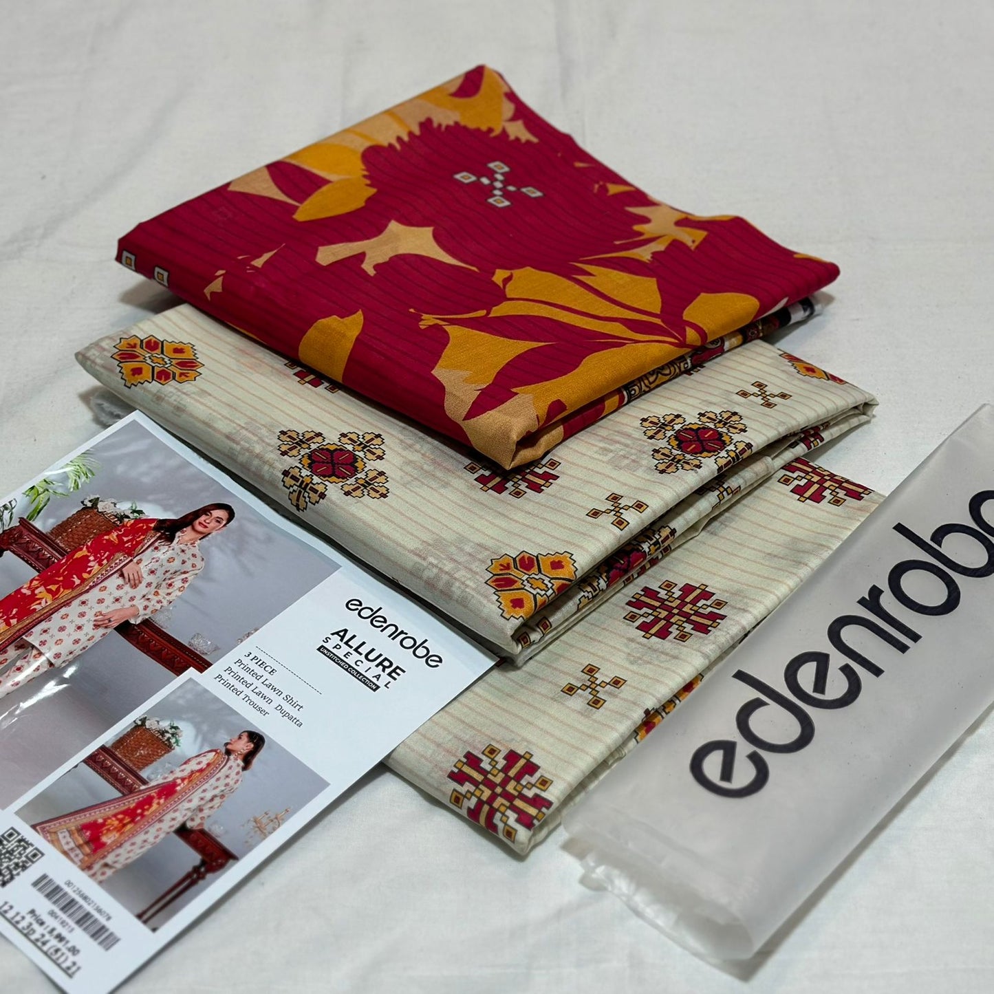 EDENROBE | 3 PIECE | UNSTITCHED PRINTED LAWN SUIT